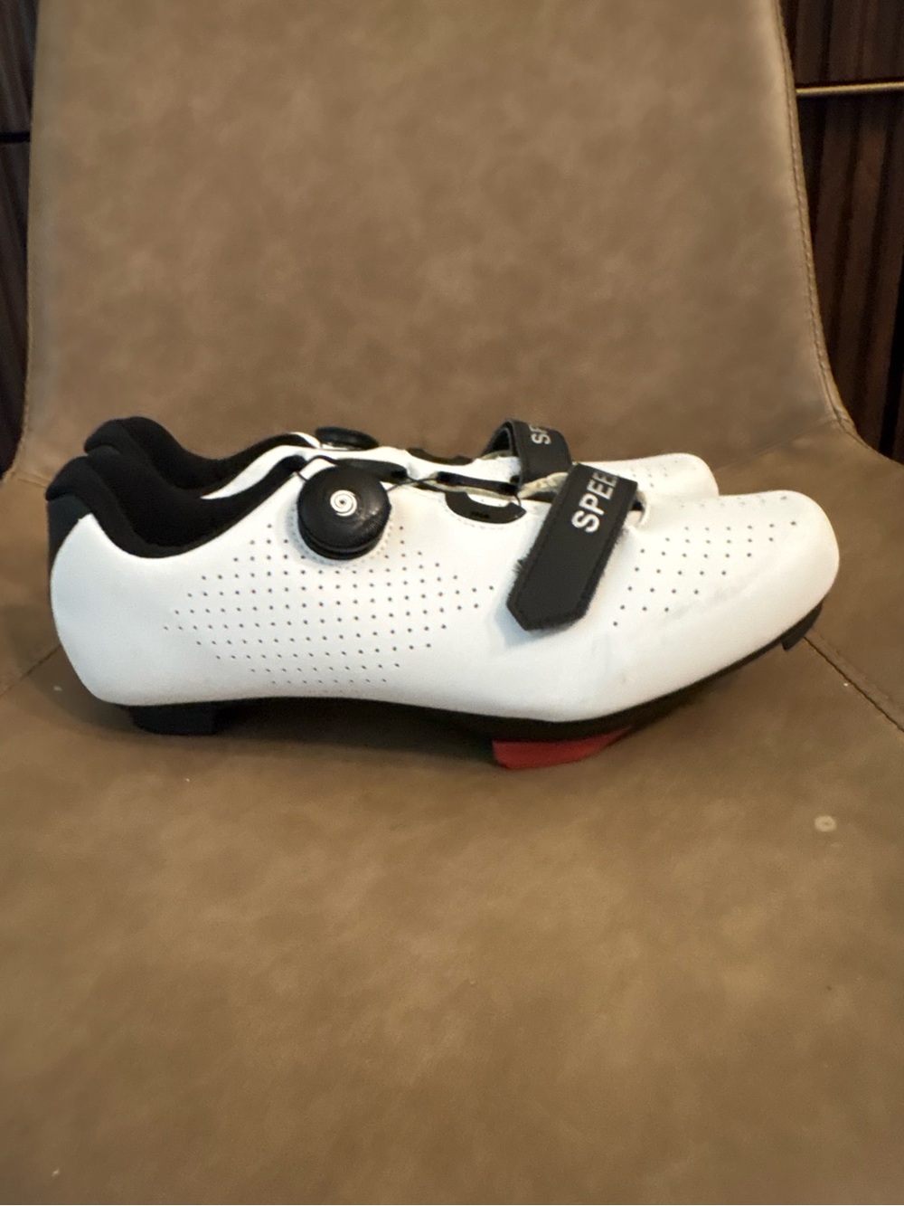Speed white black comfortable cycling machinery shoes size 40/9